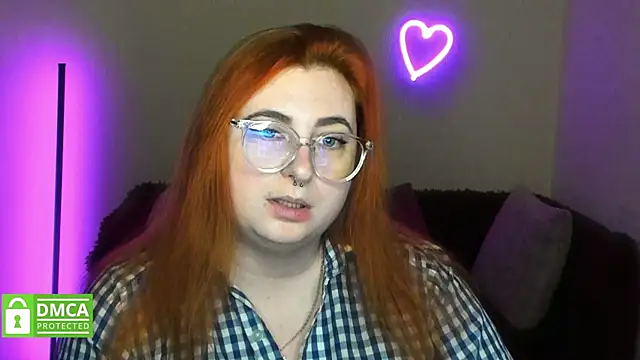 Snapshot of Alicia_love00 chatting on December 5, 2025, 6:23 am Alicia love00 online show from December 5, 2025, 6:23 am