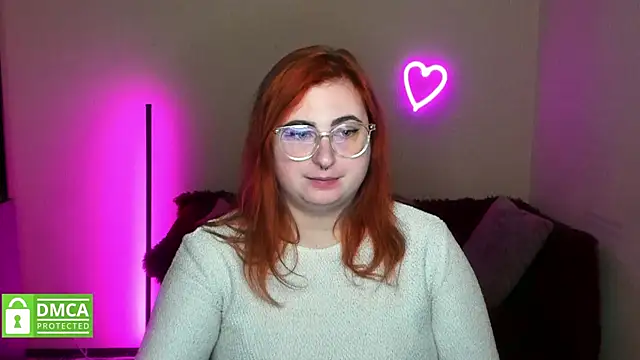 Snapshot of Alicia_love00 chatting on November 6, 2025, 6:28 am Alicia love00 online show from November 6, 2025, 6:28 am