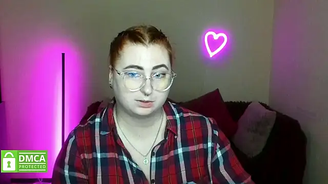 Snapshot of Alicia_love00 chatting on November 10, 2025, 12:32 pm Alicia love00 online show from November 10, 2025, 12:32 pm