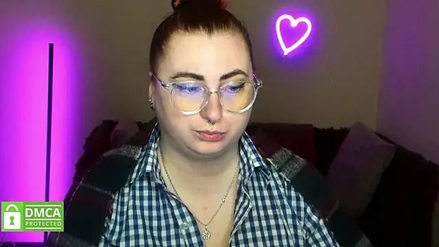 Snapshot of Alicia_love00 chatting on November 25, 2025, 6:25 am Alicia love00 online show from November 25, 2025, 6:25 am