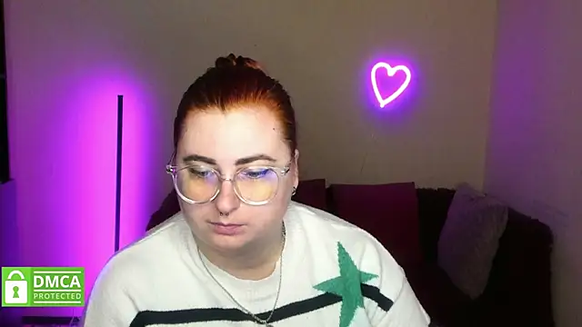 Snapshot of Alicia_love00 chatting on November 29, 2025, 12:27 pm Alicia love00 online show from November 29, 2025, 12:27 pm