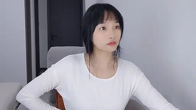 Lisa-3333 online show from October 27, 2025, 1:45 pm