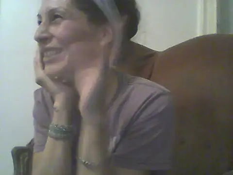 Snapshot of Bebita-zmp chatting on June 17, 2026, 11:14 pm Bebita-zmp online show from June 17, 2026, 11:14 pm