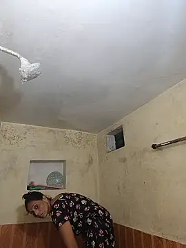 ISHANI-SINGH online show from October 16, 2025, 6:38 pm