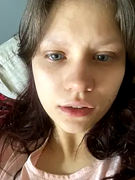 Lunliss online show from September 27, 2025, 9:26 am