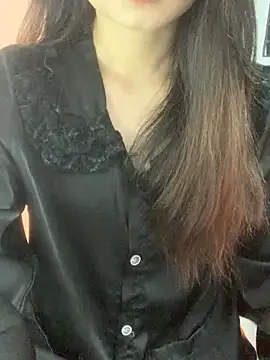 Tinasx56 online show from December 5, 2025, 3:21 pm