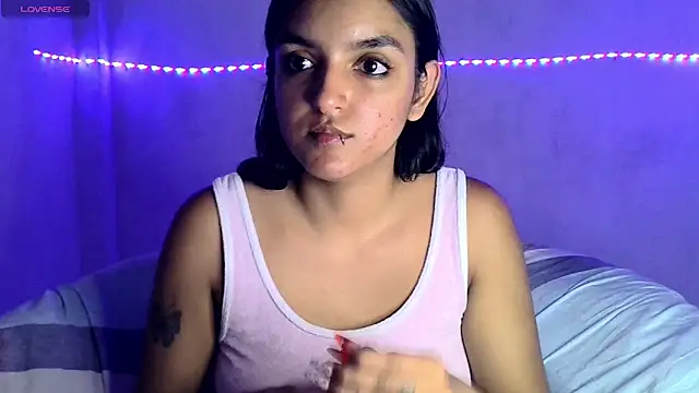 Snapshot of Ari_20_ chatting on April 12, 2026, 12:36 am Ari 20 online show from April 12, 2026, 12:36 am