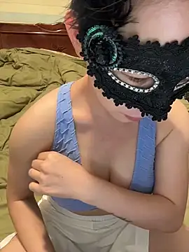 Snapshot of 34E-cocacola chatting on October 12, 2025, 2:29 pm 34E-cocacola online show from October 12, 2025, 2:29 pm