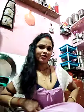 Snapshot of Cut_ragni chatting on December 15, 2025, 5:08 pm Cut ragni online show from December 15, 2025, 5:08 pm