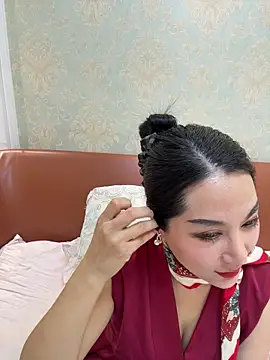 Candice888 online show from February 3, 2026, 2:33 pm