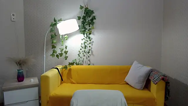 Snapshot of milf_hornys chatting on November 12, 2025, 5:28 pm milf hornys online show from November 12, 2025, 5:28 pm