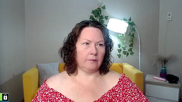 Snapshot of milf_hornys chatting on November 3, 2025, 4:10 pm milf hornys online show from November 3, 2025, 4:10 pm