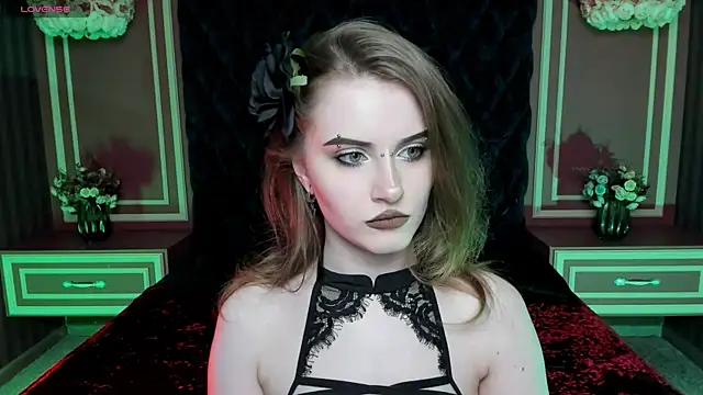 EllieMori online show from April 19, 2026, 6:10 pm