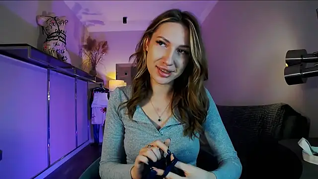 Snapshot of MariGven chatting on October 15, 2025, 12:46 pm MariGven online show from October 15, 2025, 12:46 pm