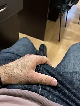 Cruel00 online show from November 26, 2025, 1:11 pm