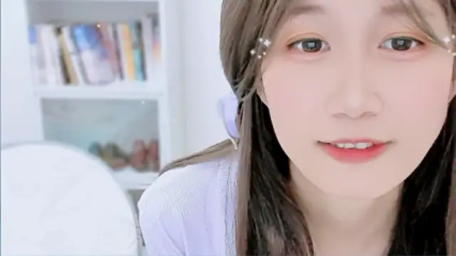 Snapshot of Rabbitlittlefool chatting on December 19, 2025, 11:45 am Rabbitlittlefool online show from December 19, 2025, 11:45 am