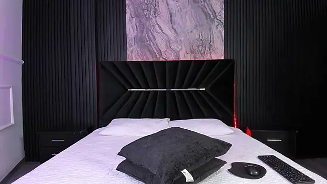 Snapshot of Bigsexxyass chatting on October 13, 2025, 11:56 am Bigsexxyass online show from October 13, 2025, 11:56 am