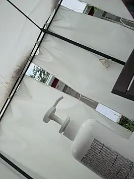 Natalia vidal online show from April 15, 2026, 1:37 pm