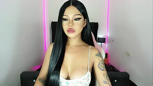 Snapshot of DazzlingDivaLiza chatting on April 17, 2026, 10:34 pm DazzlingDivaLiza online show from April 17, 2026, 10:34 pm