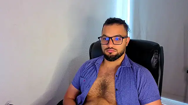 Ernesto-Rodriguez82 online show from May 27, 2026, 2:13 pm