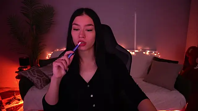 FataleNellie online show from April 6, 2026, 9:16 pm