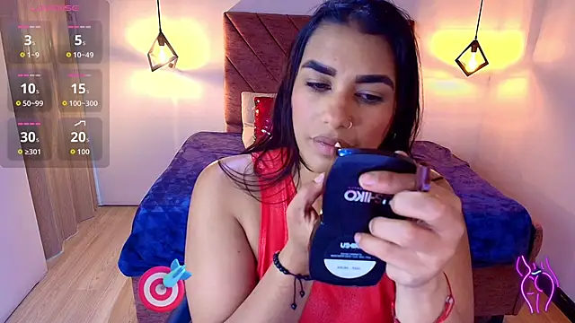 Lia Blake  online show from June 6, 2026, 7:41 pm