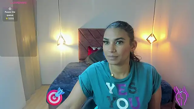Lia Blake  online show from May 25, 2026, 7:12 pm