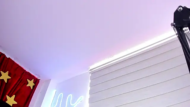 missweetpeach online show from October 23, 2025, 12:48 pm