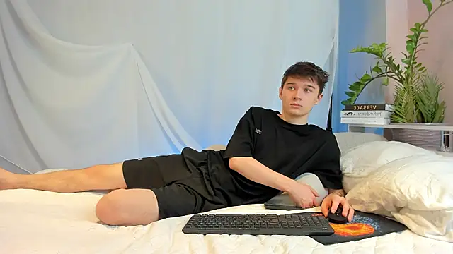 SherlockMax online show from March 5, 2026, 6:59 pm