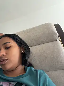 Snapshot of ericajohnson_ chatting on April 15, 2026, 1:04 pm ericajohnson online show from April 15, 2026, 1:04 pm