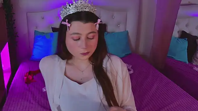 Queen Michelle  online show from March 28, 2026, 9:49 pm