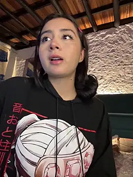 kaori 77 online show from February 12, 2026, 4:23 am