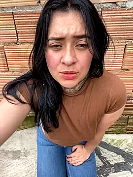 Snapshot of Rouse_07 chatting on December 2, 2025, 4:19 pm Rouse 07 online show from December 2, 2025, 4:19 pm