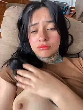 Snapshot of Rouse_07 chatting on November 7, 2025, 4:11 pm Rouse 07 online show from November 7, 2025, 4:11 pm