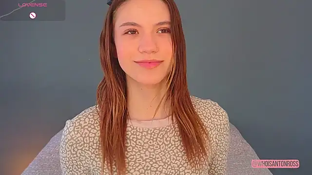 AntonellaaRossii online show from April 10, 2026, 1:07 pm