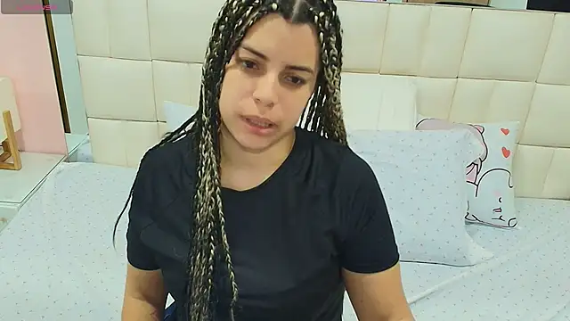 Snapshot of gisell_gomez chatting on November 29, 2025, 12:27 pm gisell gomez online show from November 29, 2025, 12:27 pm