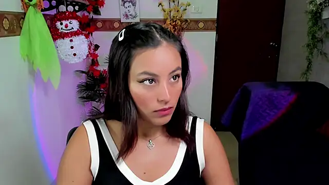 Snapshot of Cameroon-Diaz chatting on November 24, 2025, 1:55 pm Cameroon-Diaz online show from November 24, 2025, 1:55 pm