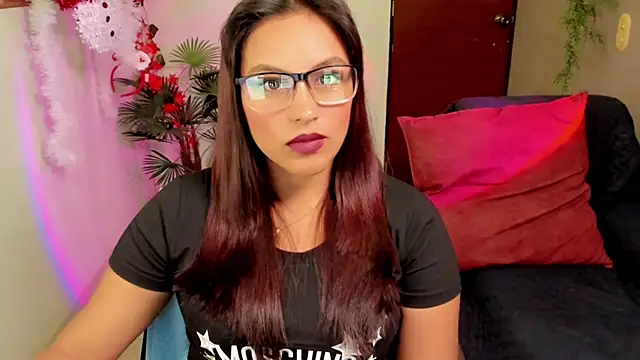 Snapshot of Cameroon-Diaz chatting on November 29, 2025, 1:44 pm Cameroon-Diaz online show from November 29, 2025, 1:44 pm