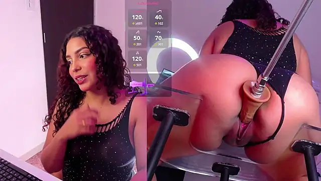 Snapshot of SugarandNibbles chatting on December 4, 2025, 7:57 pm SugarandNibbles online show from December 4, 2025, 7:57 pm