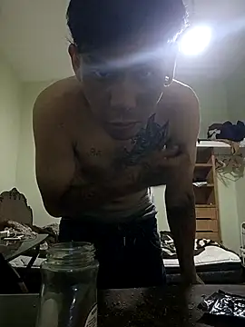 Snapshot of AndyAnduzi chatting on March 1, 2026, 5:07 am AndyAnduzi online show from March 1, 2026, 5:07 am