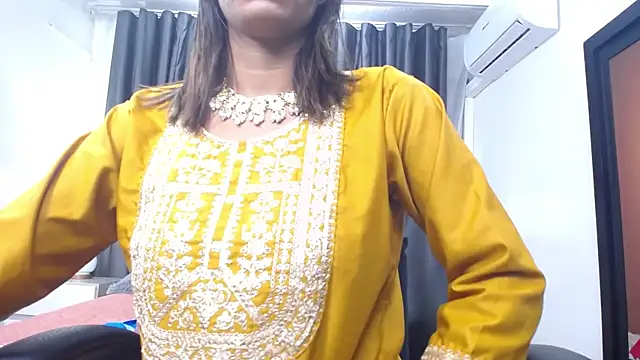 Snapshot of kairadayamai chatting on May 6, 2026, 11:47 am kairadayamai online show from May 6, 2026, 11:47 am