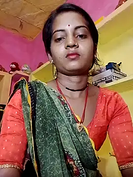 Hot bbbb online show from October 14, 2025, 6:52 pm