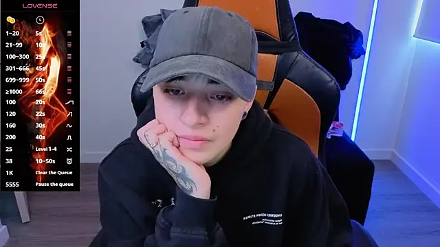 imlaiaaa online show from November 2, 2025, 9:20 pm