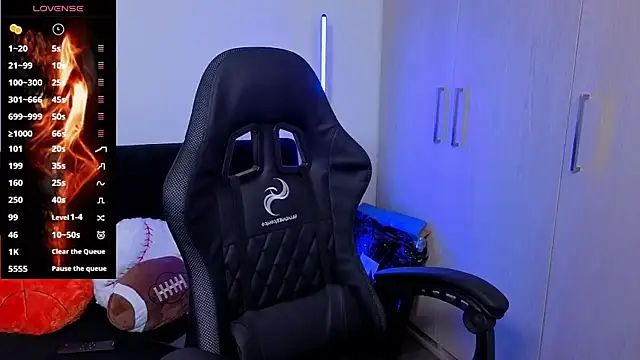 imlaiaaa online show from November 25, 2025, 9:48 pm