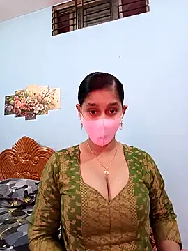 Cute Faria online show from December 19, 2025, 4:05 am