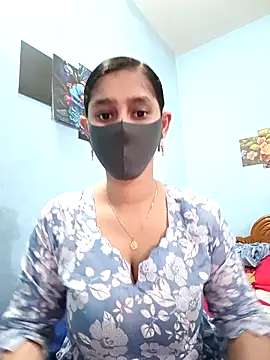 Cute Faria online show from February 10, 2026, 9:52 am