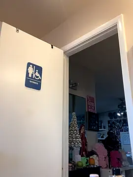 Snapshot of Chicagobabe chatting on September 21, 2025, 1:22 am Chicagobabe online show from September 21, 2025, 1:22 am