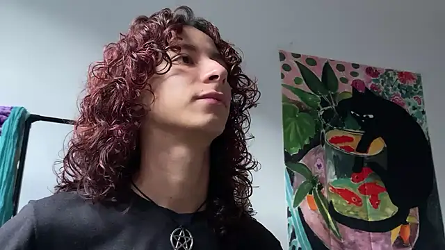 Snapshot of camille_delrey chatting on February 18, 2026, 11:01 pm camille delrey online show from February 18, 2026, 11:01 pm