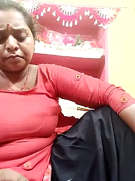Snapshot of Hot_crety chatting on May 26, 2026, 6:50 pm Hot crety online show from May 26, 2026, 6:50 pm
