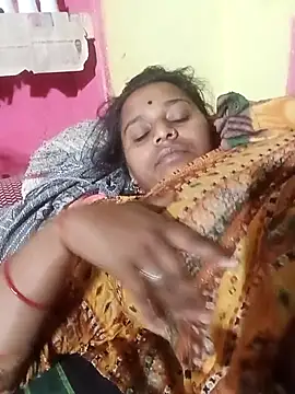 Hot crety online show from April 22, 2026, 7:42 pm